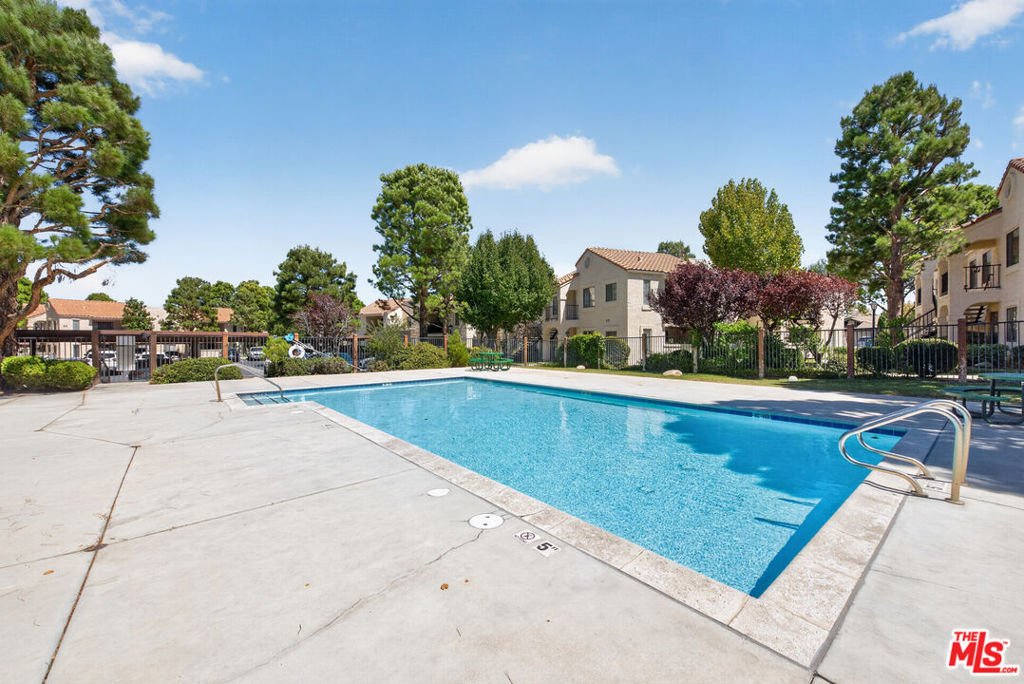 2554 Olive Drive - Photo 28