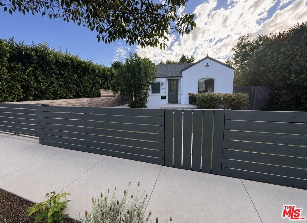 3957 Tivoli Avenue - Photo 1