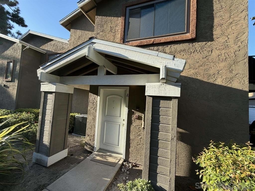 1512 Concord Way A - Photo 0