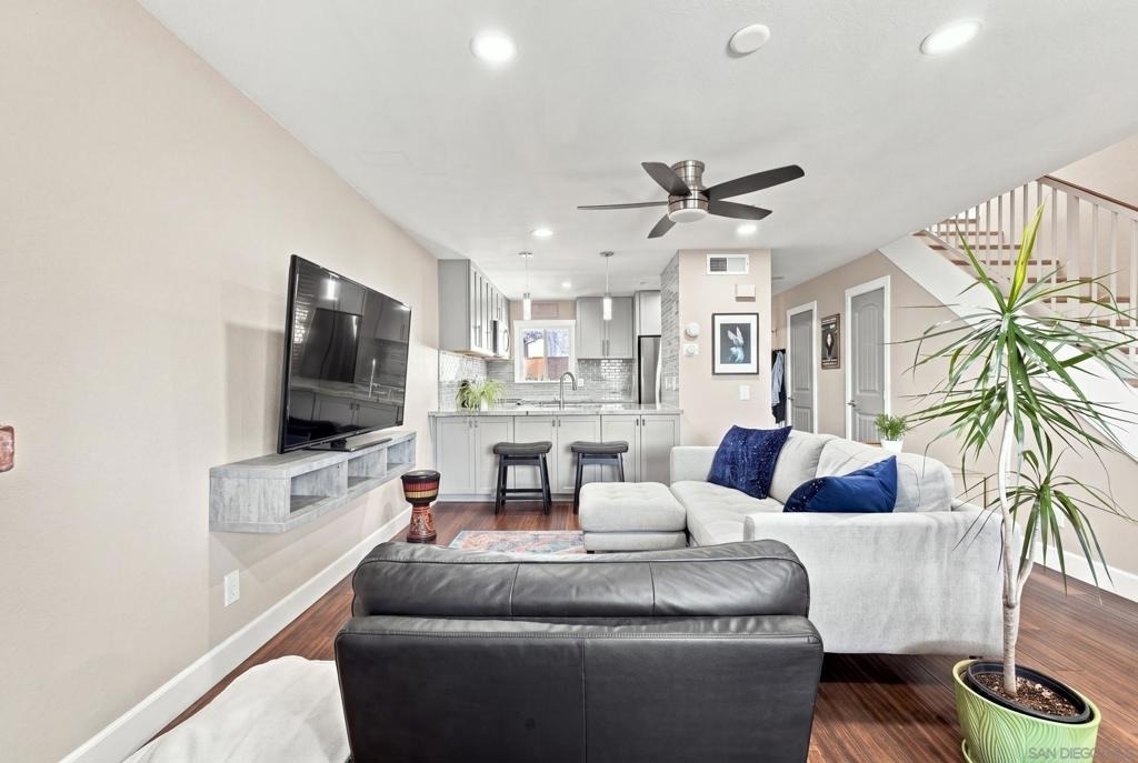 5704 Camino Del Cielo - Photo 7