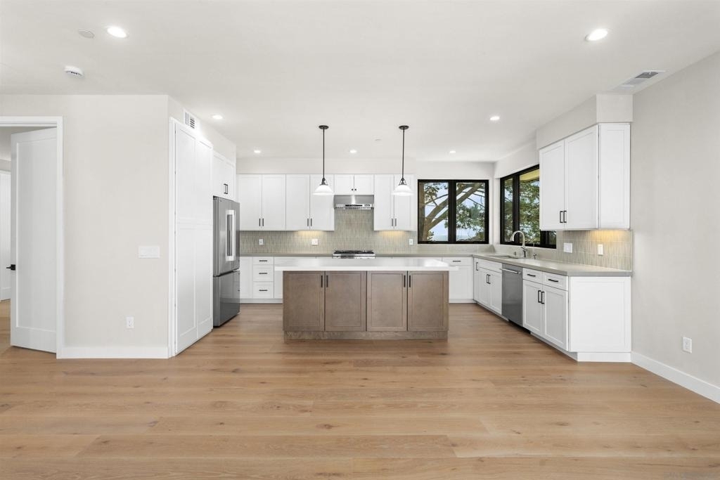 4647 Coronado Avenue - Photo 28