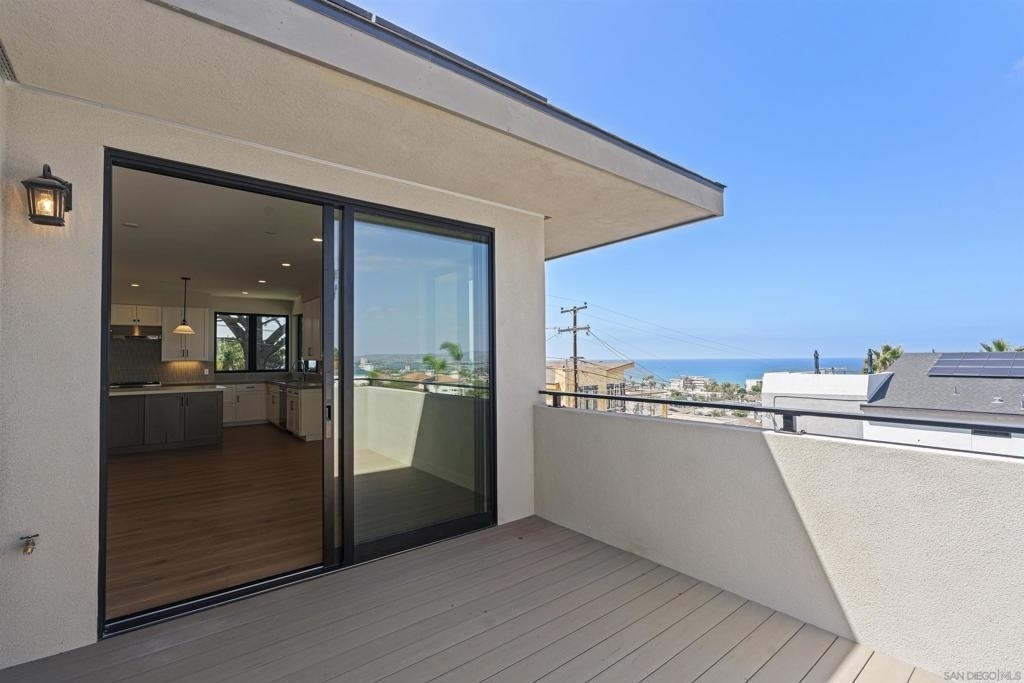 4647 Coronado Avenue - Photo 20