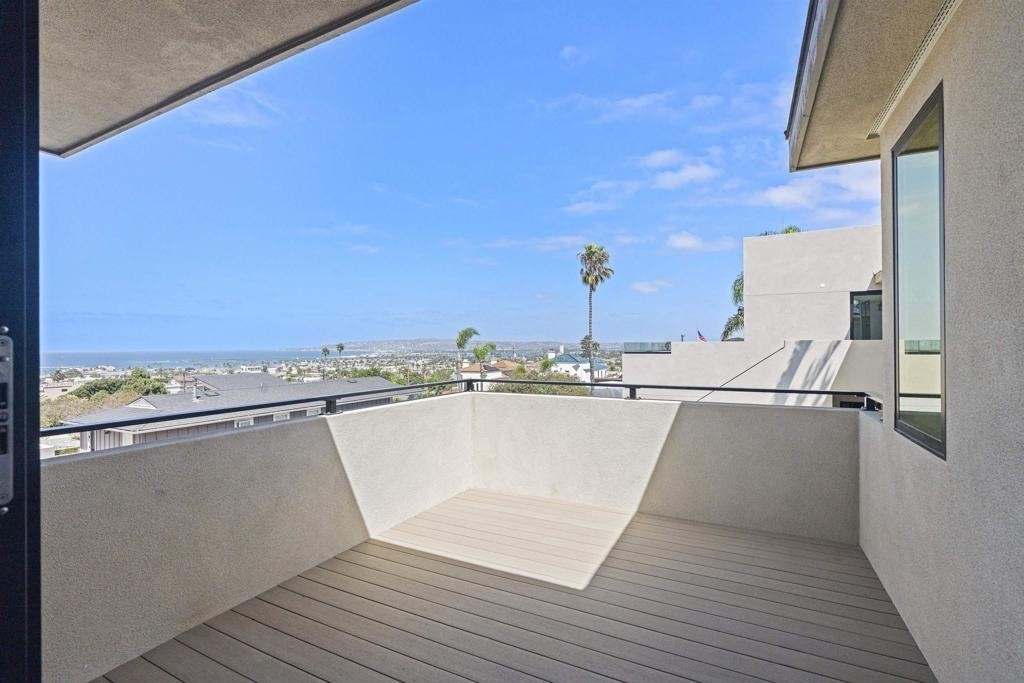4647 Coronado Avenue - Photo 18