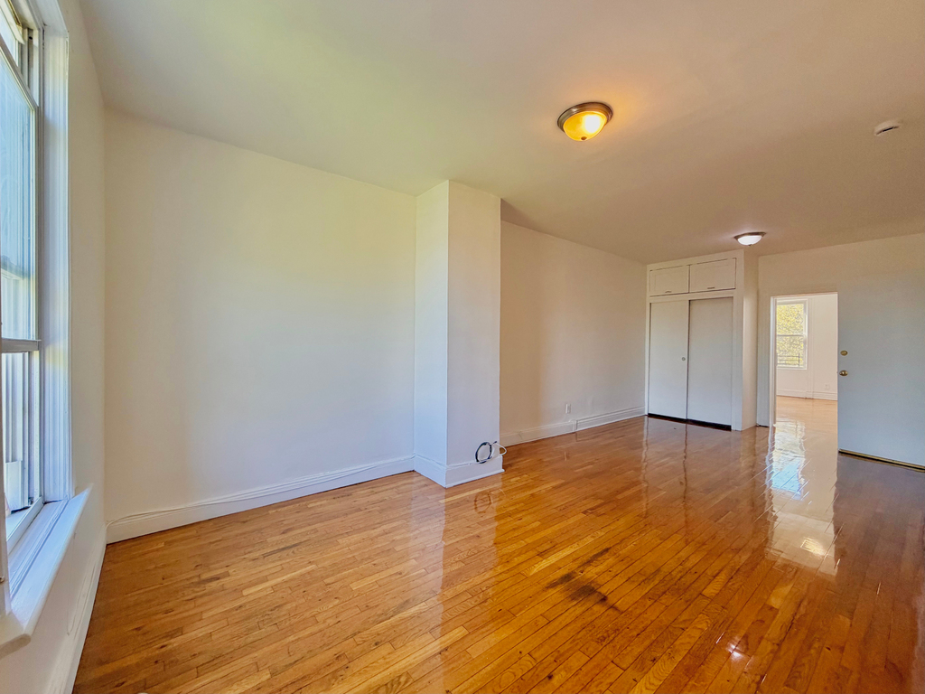 1359 Prospect Place - Photo 5