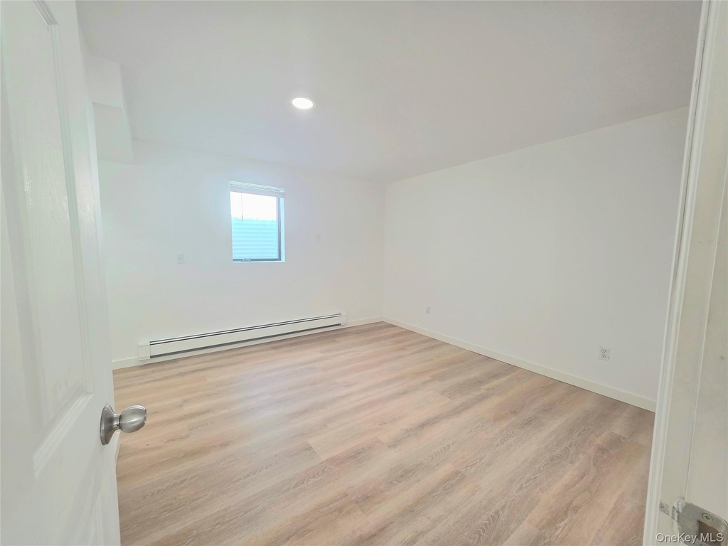 42 Carlton Avenue - Photo 3