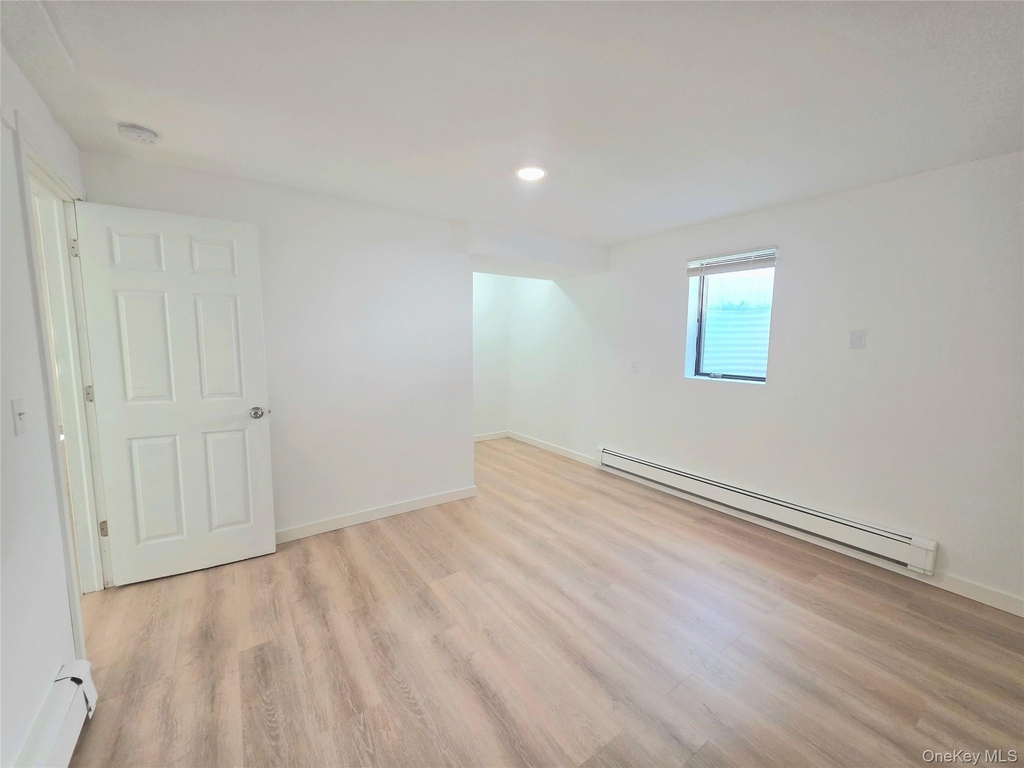 42 Carlton Avenue - Photo 4