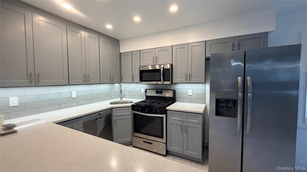 94 Lucille Avenue - Photo 1