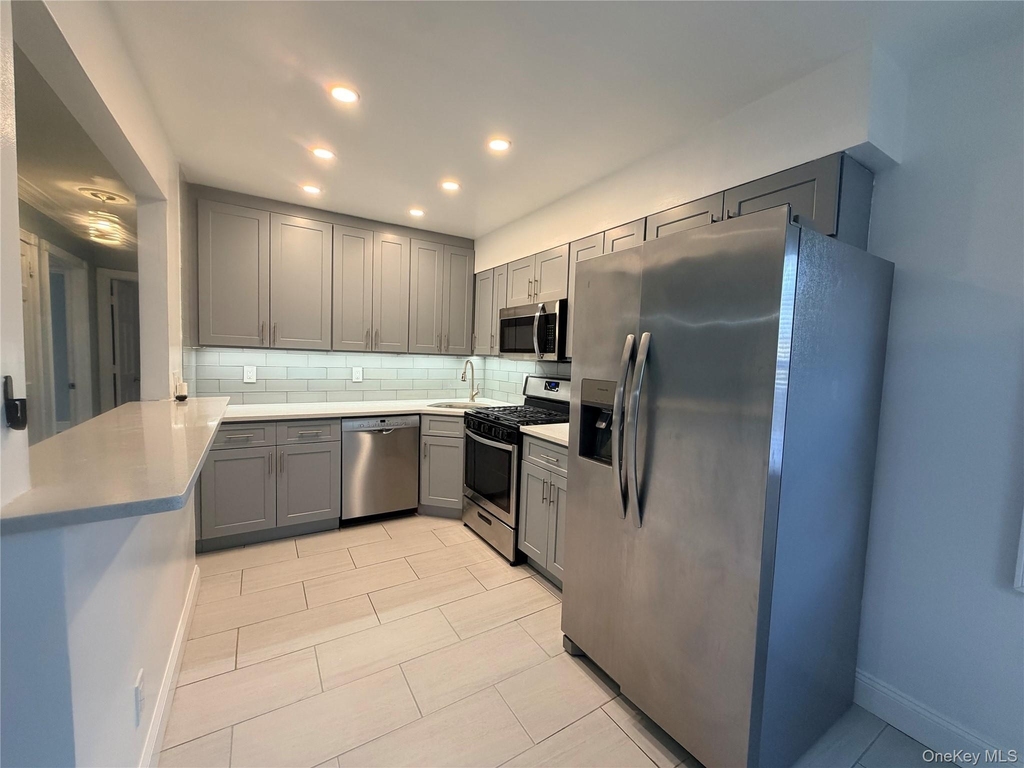 94 Lucille Avenue - Photo 2