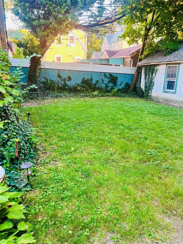 190-60 111th Avenue - Photo 31