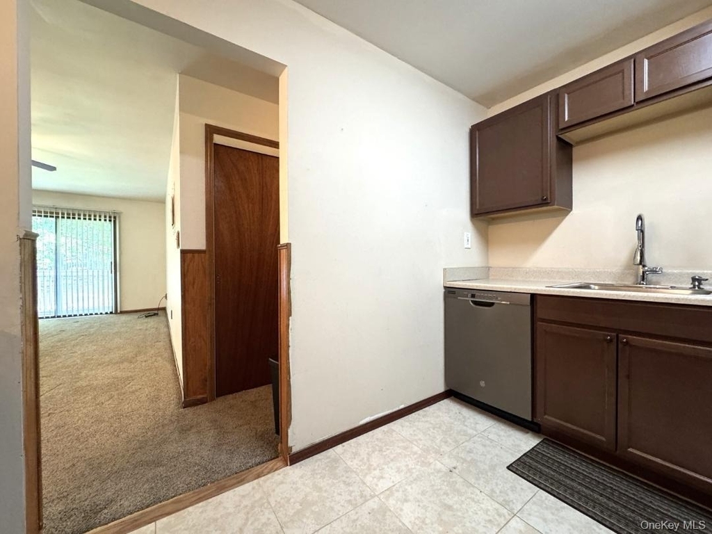 248 Concord Lane - Photo 4