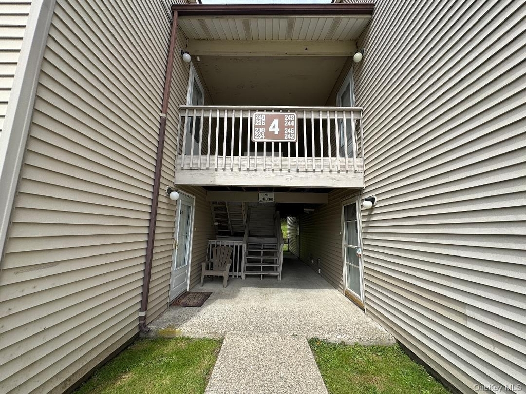 248 Concord Lane - Photo 0