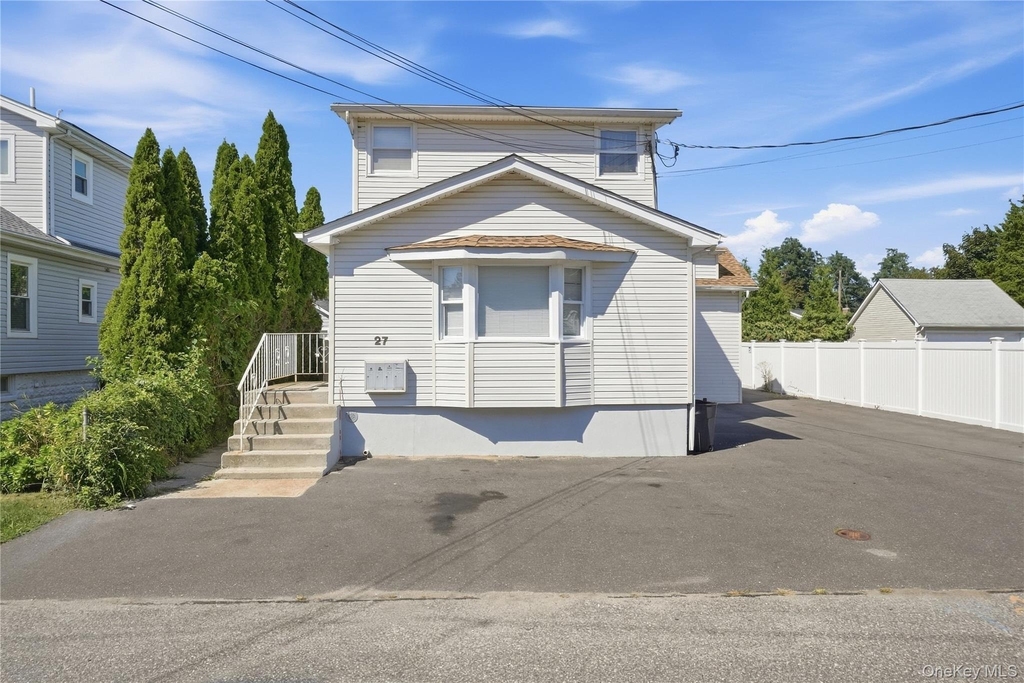 27 Willoughby Place - Photo 0
