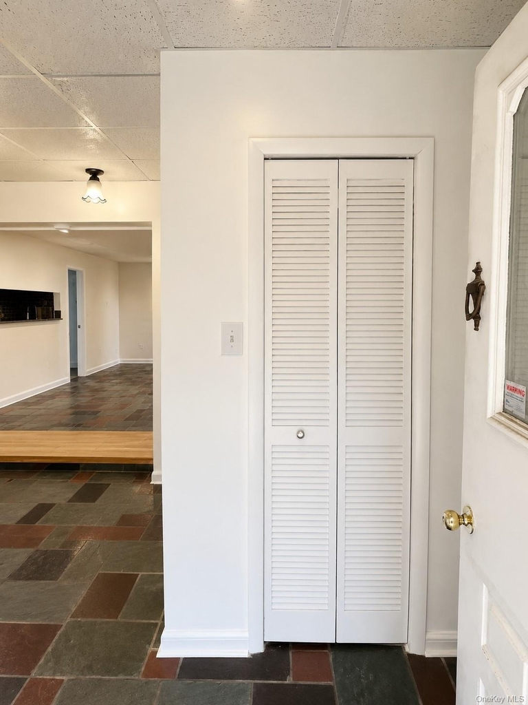 40 Maplewood Drive - Photo 3