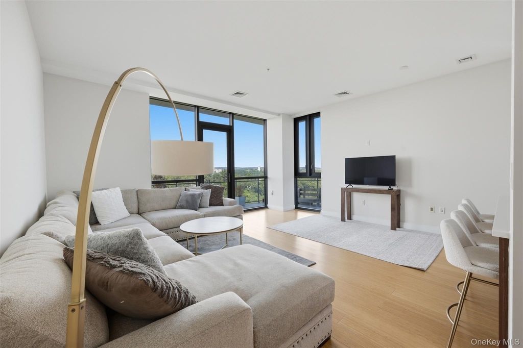 701 Ridge Hill Boulevard - Photo 14