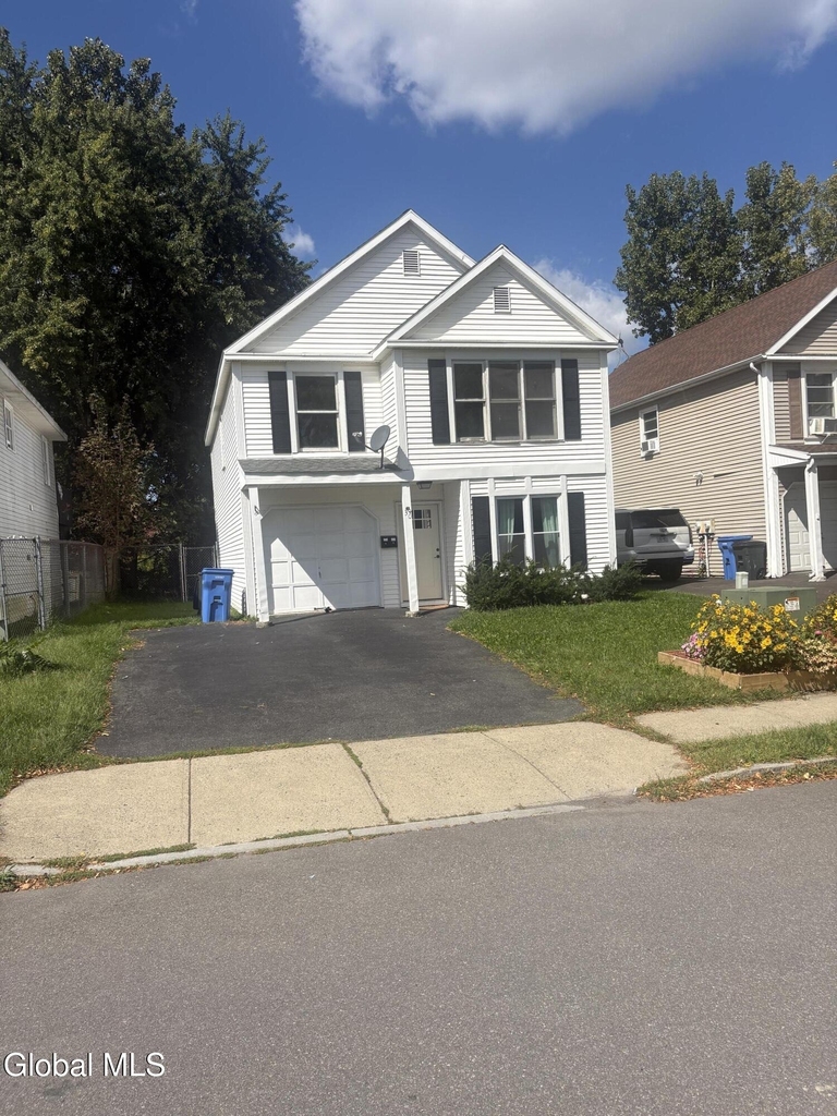 30 Boenau Street - Photo 1