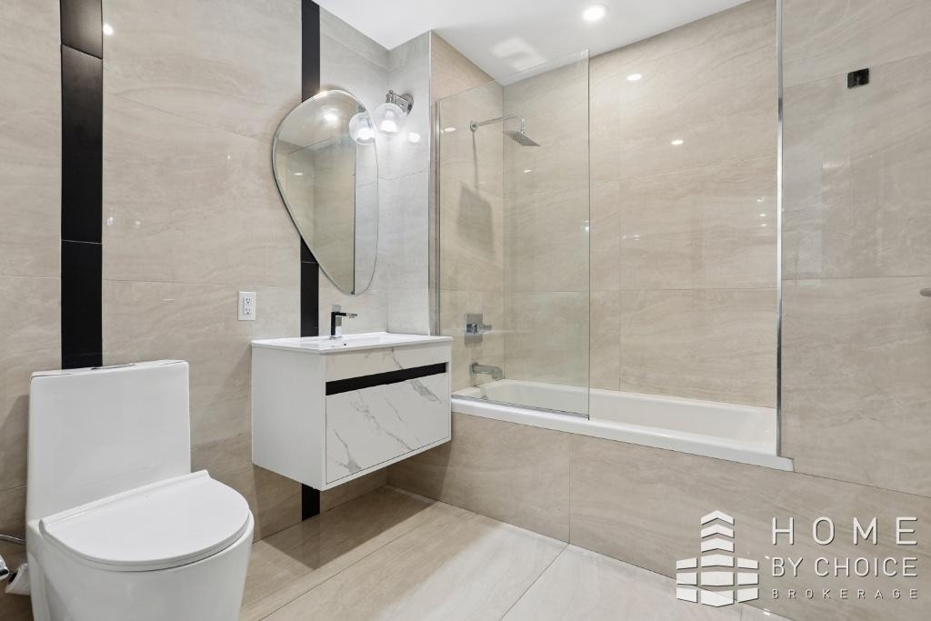 88 Linden Boulevard - Photo 2