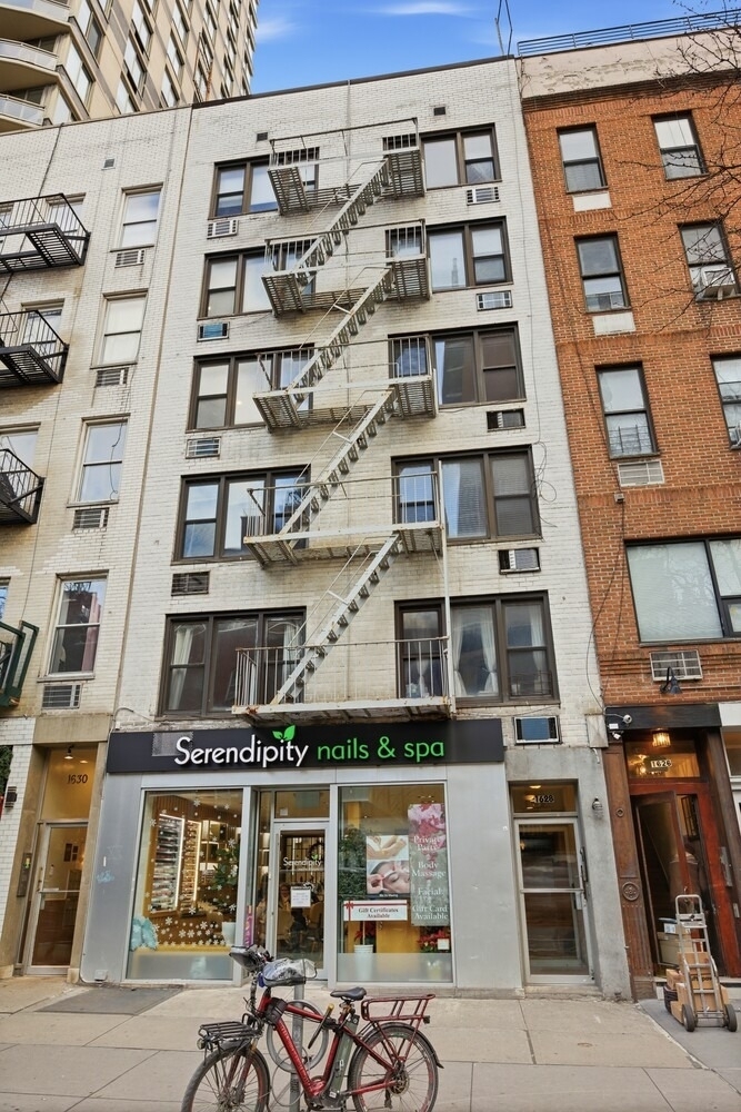 1628 2nd Avenue - Photo 9