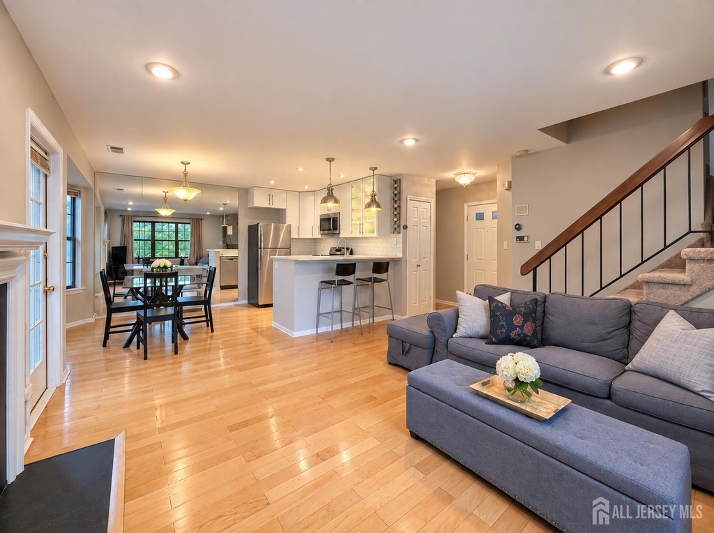 342 Crosspointe Drive - Photo 4