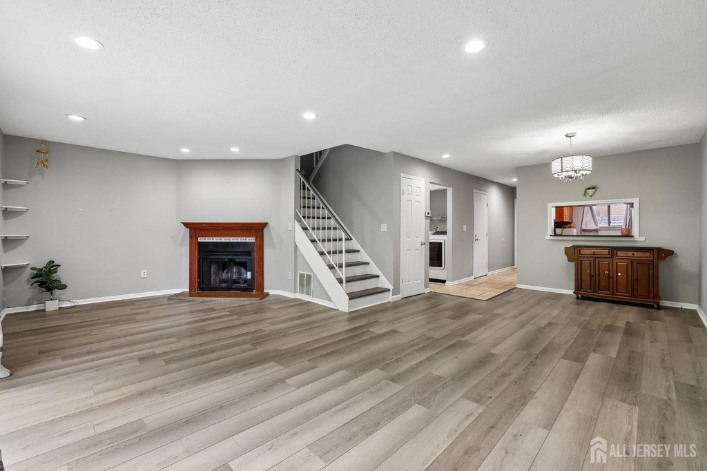12 Palm Court - Photo 1