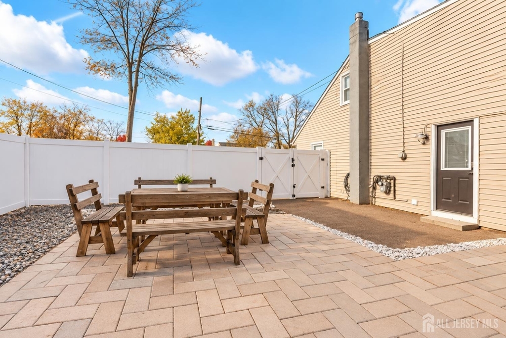237 Johnson Avenue - Photo 24