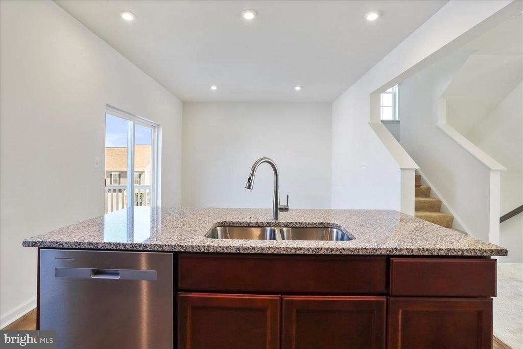 64 Stafford Place - Photo 28