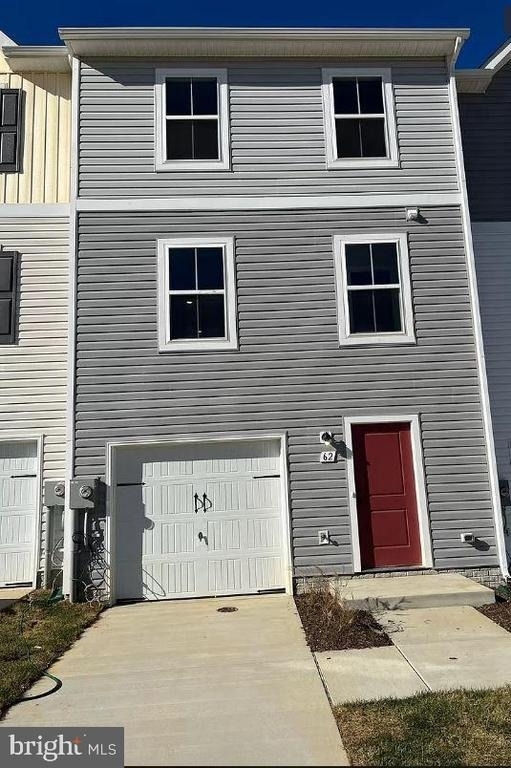 18 Thrower Rd - Photo 0