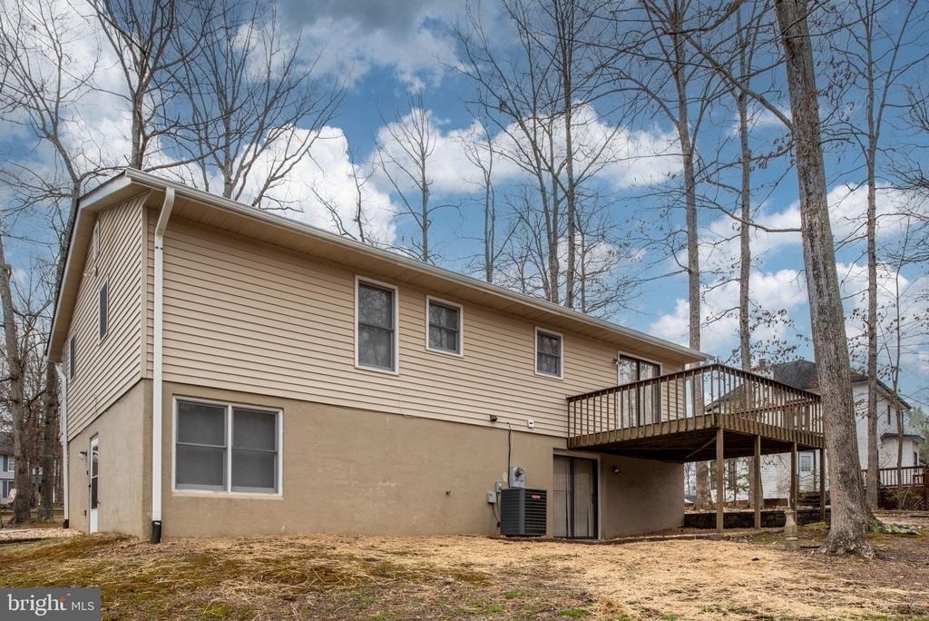 10704 Whiperwhill Court N - Photo 46
