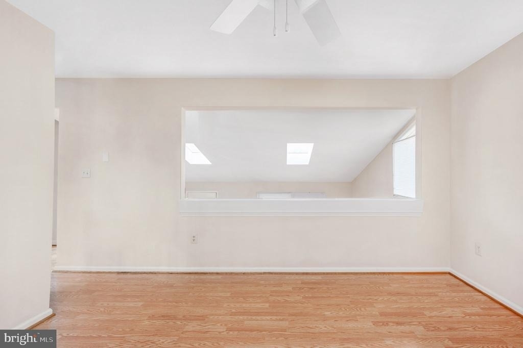 10704 Whiperwhill Court N - Photo 13