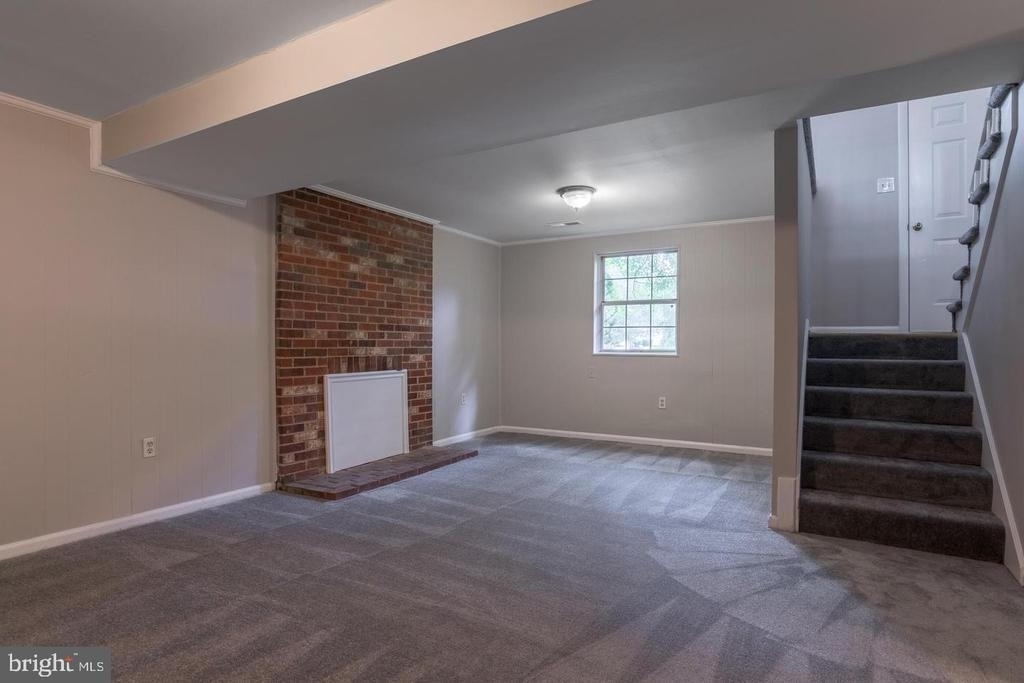 5592 Shannon Court - Photo 15