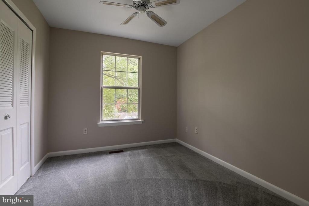 5592 Shannon Court - Photo 12