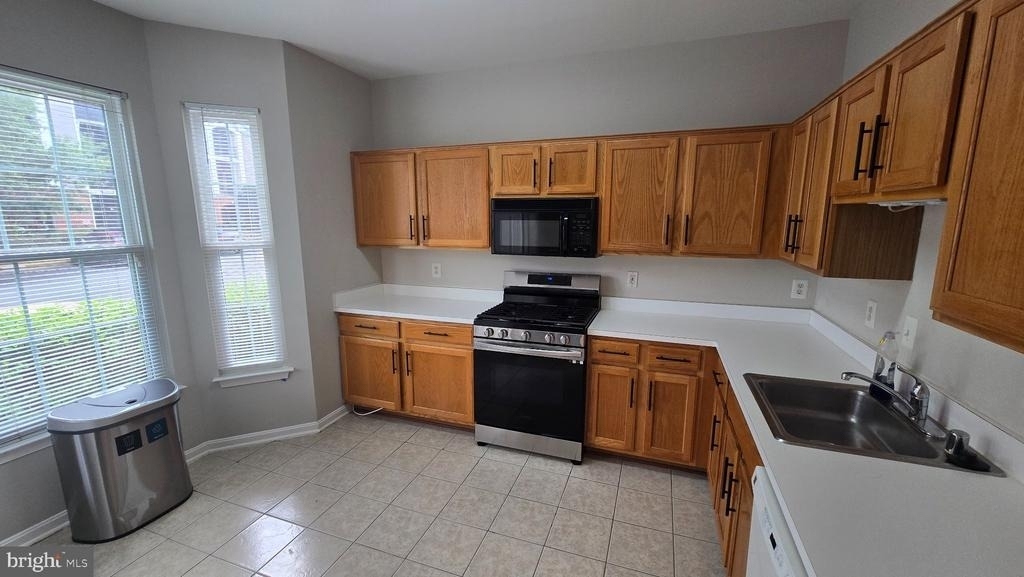 46604 Ellicott Square - Photo 8