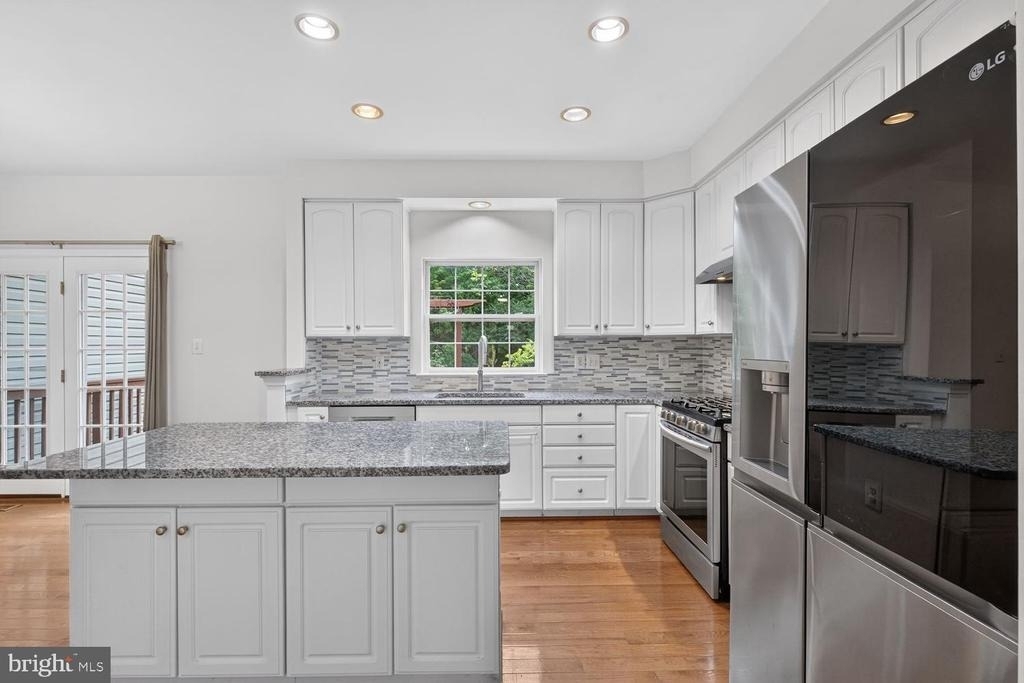 20490 Ashley Terrace - Photo 5
