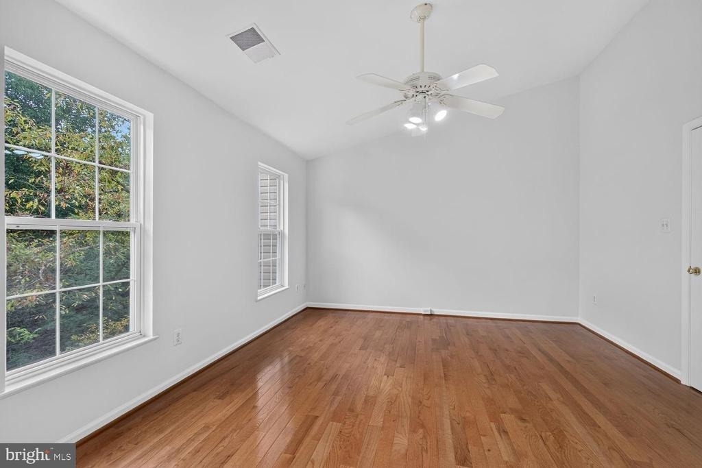20490 Ashley Terrace - Photo 9