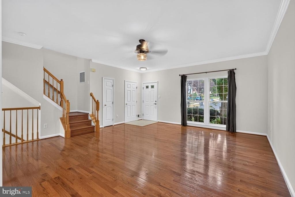 20490 Ashley Terrace - Photo 4