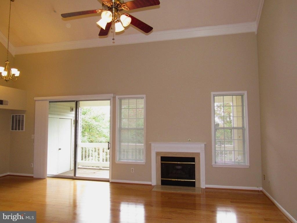6944 Ellingham Circle - Photo 4
