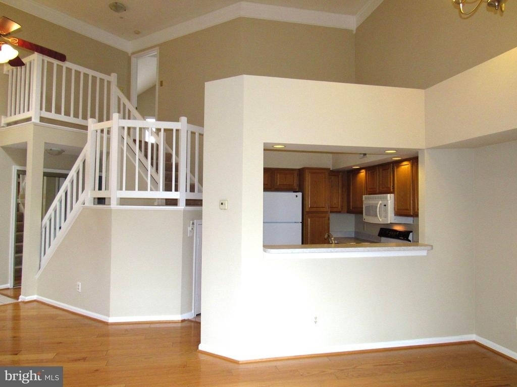 6944 Ellingham Circle - Photo 7