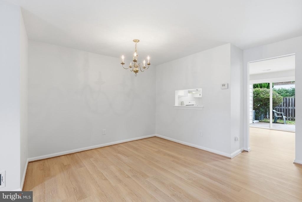 8013 Dayspring Court - Photo 7