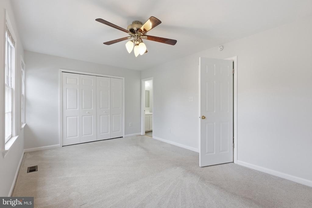 8013 Dayspring Court - Photo 14
