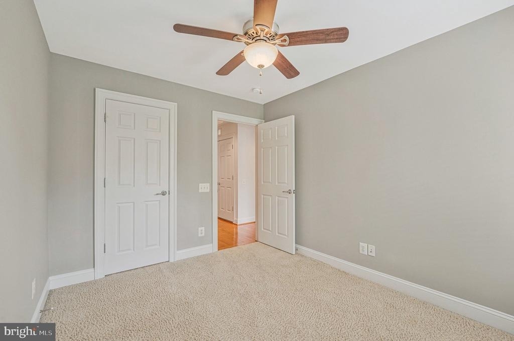 9524 Canonbury Square - Photo 27