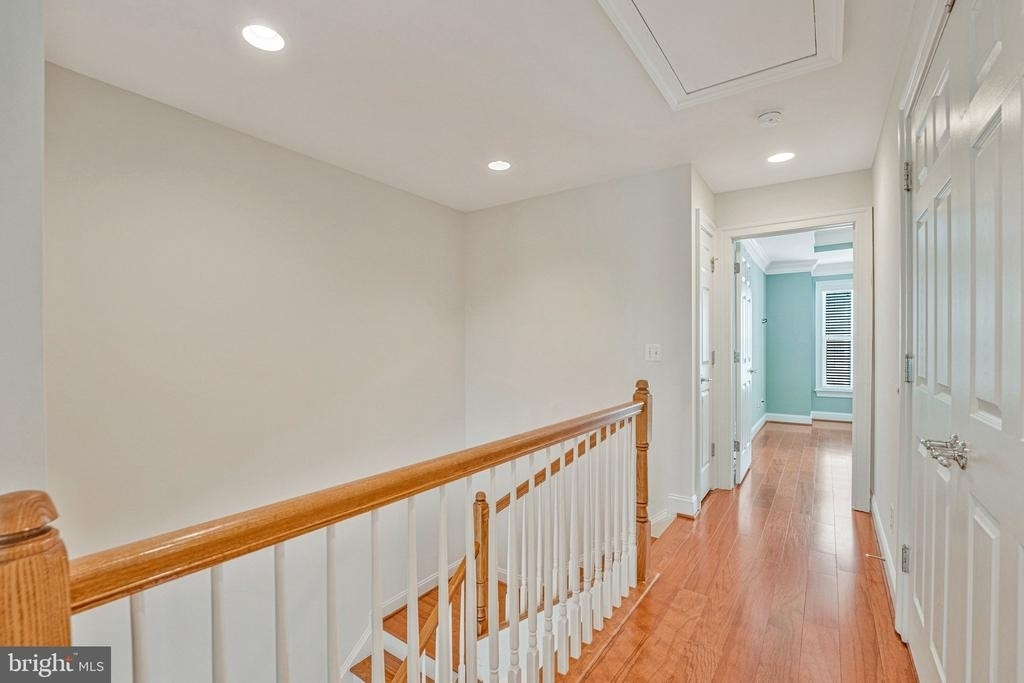 9524 Canonbury Square - Photo 17