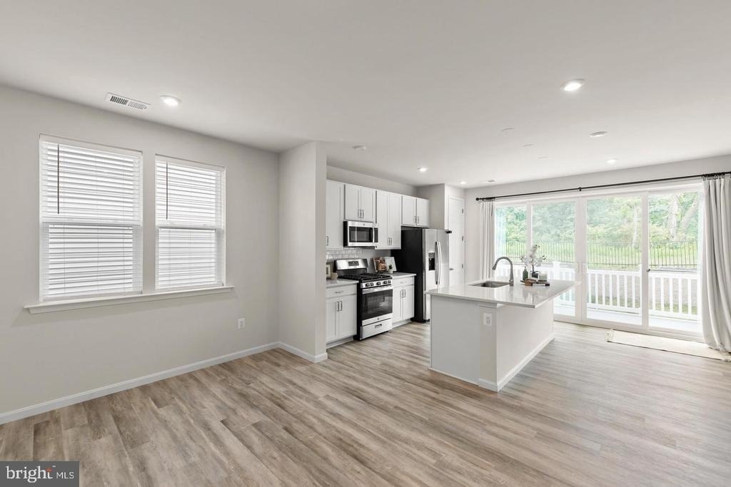 139 Poe Drive - Photo 4