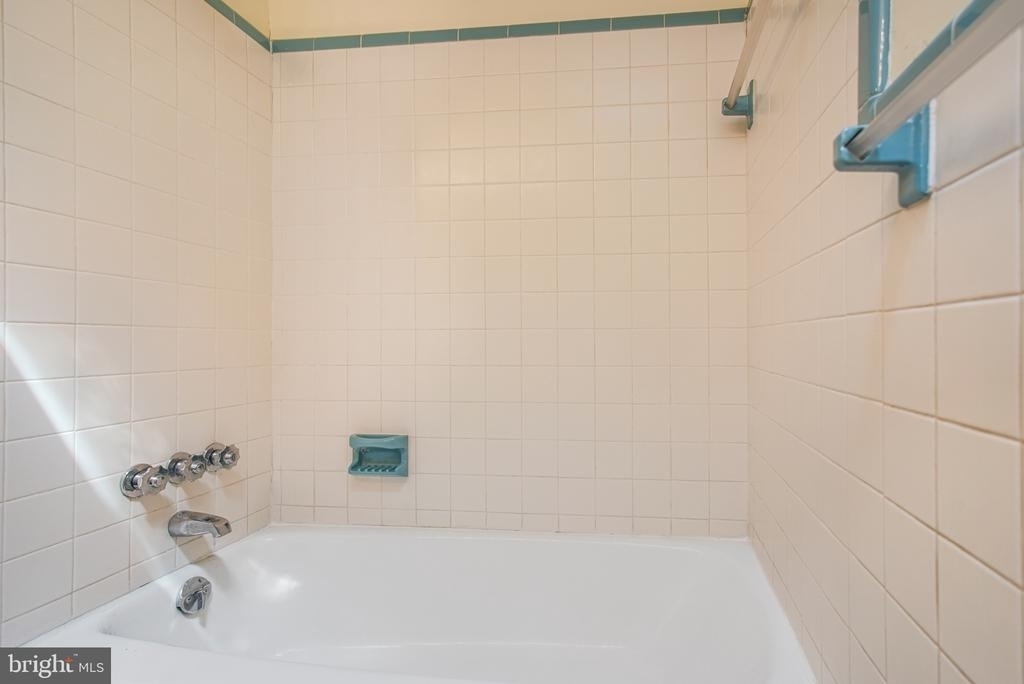 5 Delahay Drive - Photo 32