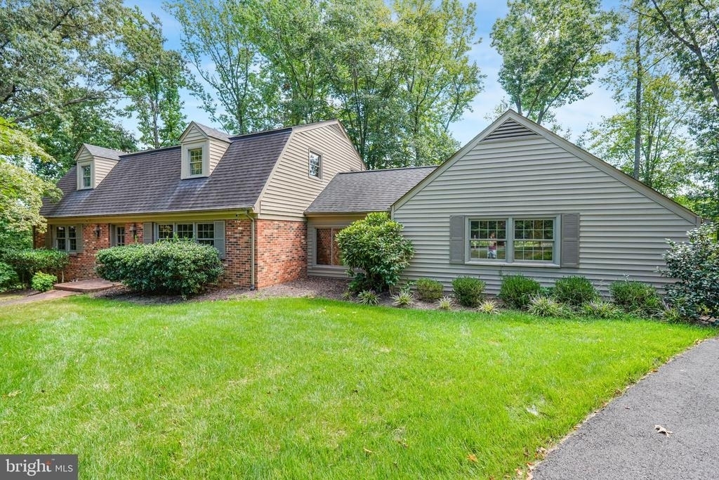 5 Delahay Drive - Photo 3