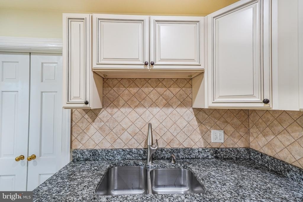 5 Delahay Drive - Photo 15