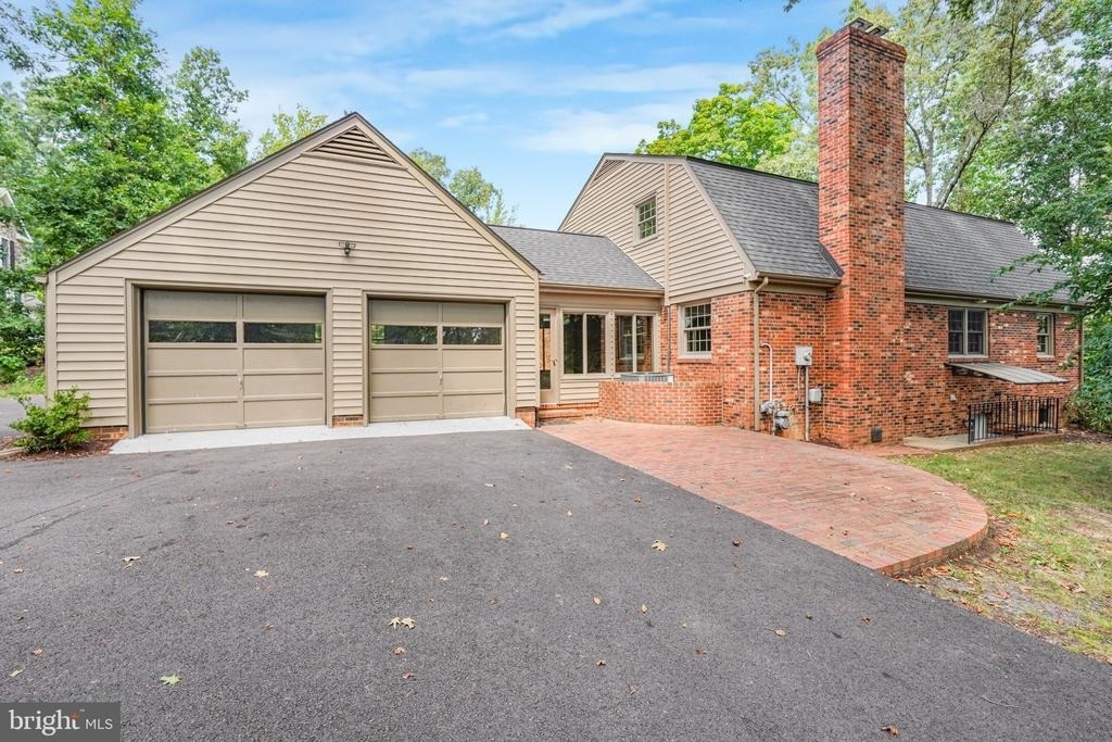 5 Delahay Drive - Photo 4