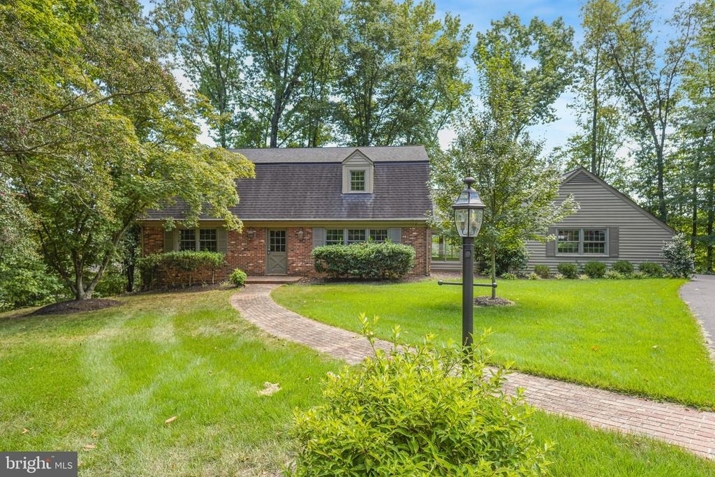 5 Delahay Drive - Photo 0