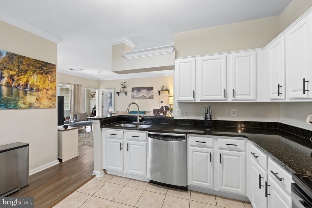 4550 Strutfield Lane - Photo 7