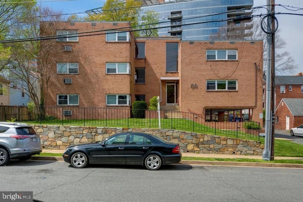 1510 N Rolfe Street - Photo 1