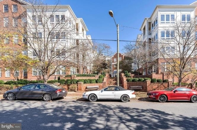 801 S Greenbrier Street - Photo 25