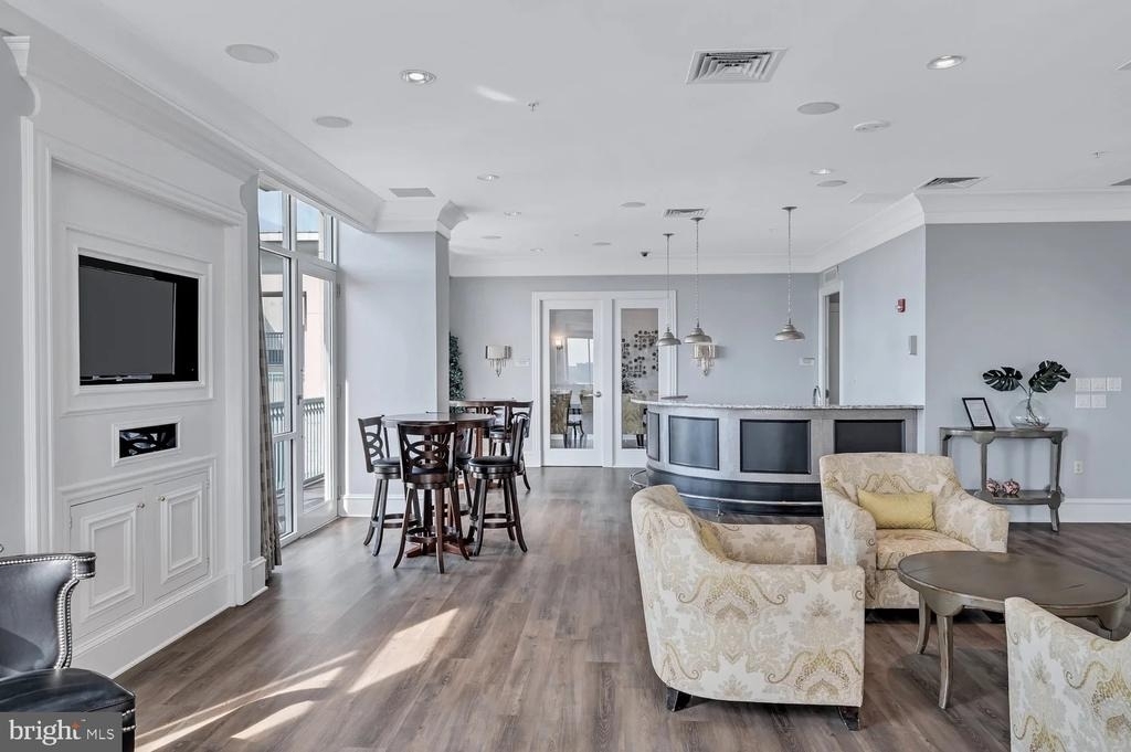 851 N Glebe Road - Photo 39